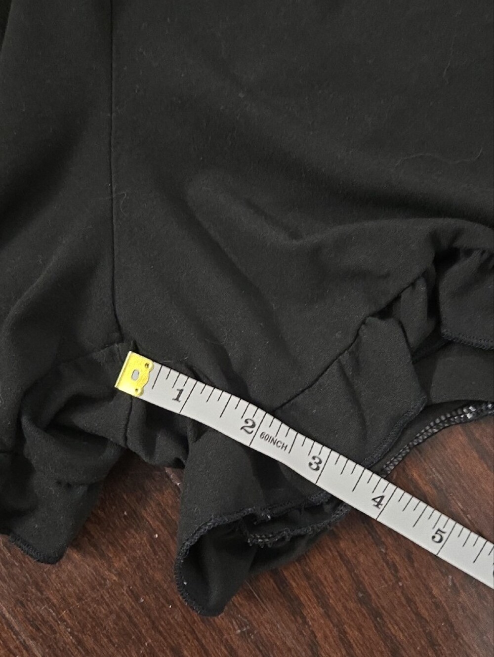Prinstory Ruffle-Hem Shorts - Picture 7 of 7